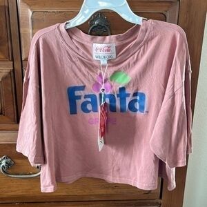 WildFox Women’s Fanta cropped tee, size small.